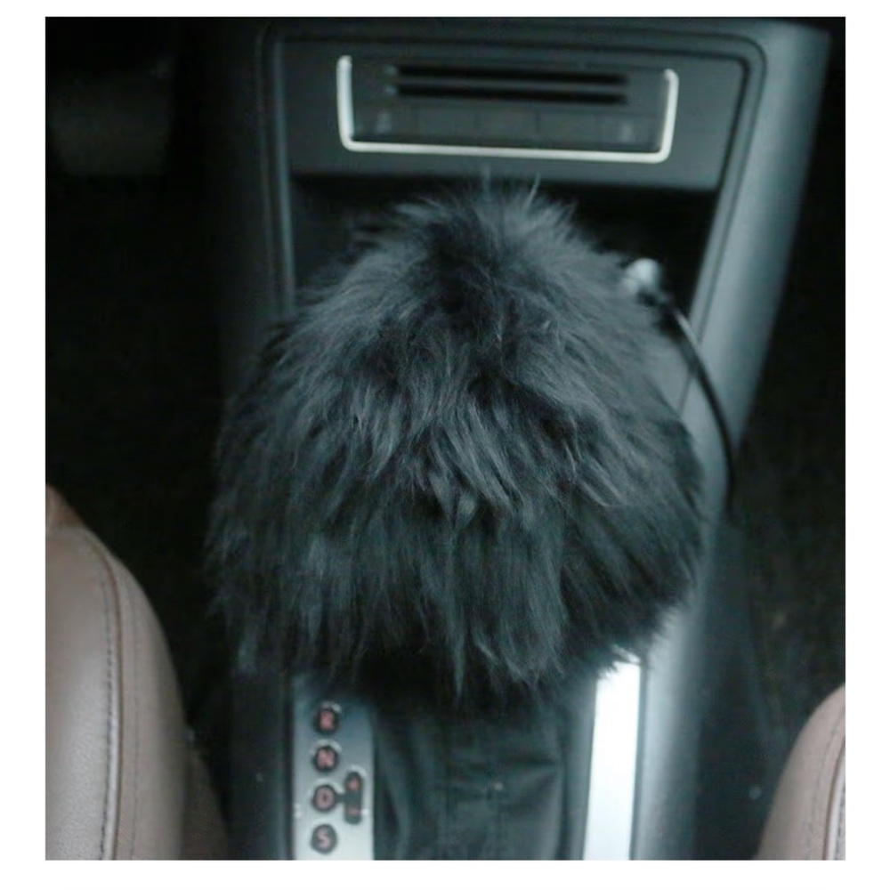 Black Fluffy Steering Wheel Cover Set - Picture 2 of 3